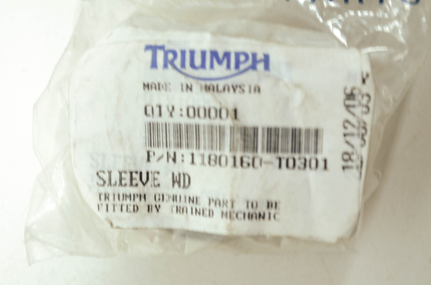NEW OEM Triumph Distance Sleeve Sprint Thunderbird Tiger Daytona 1180160-T0301 N