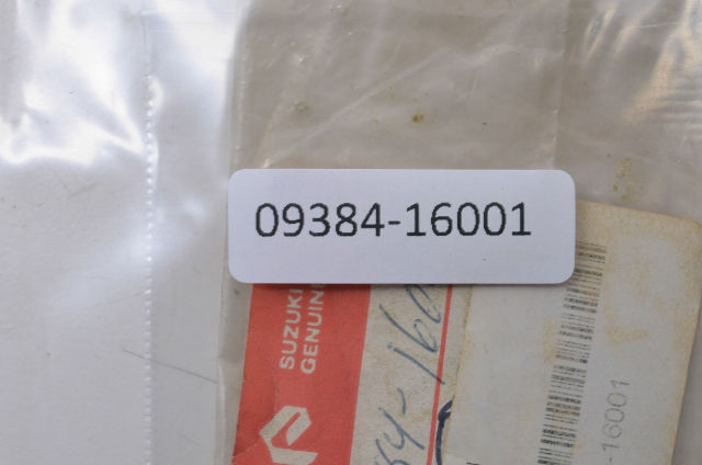 OEM Suzuki 09384-16001 Circlip Qty 2 NOS