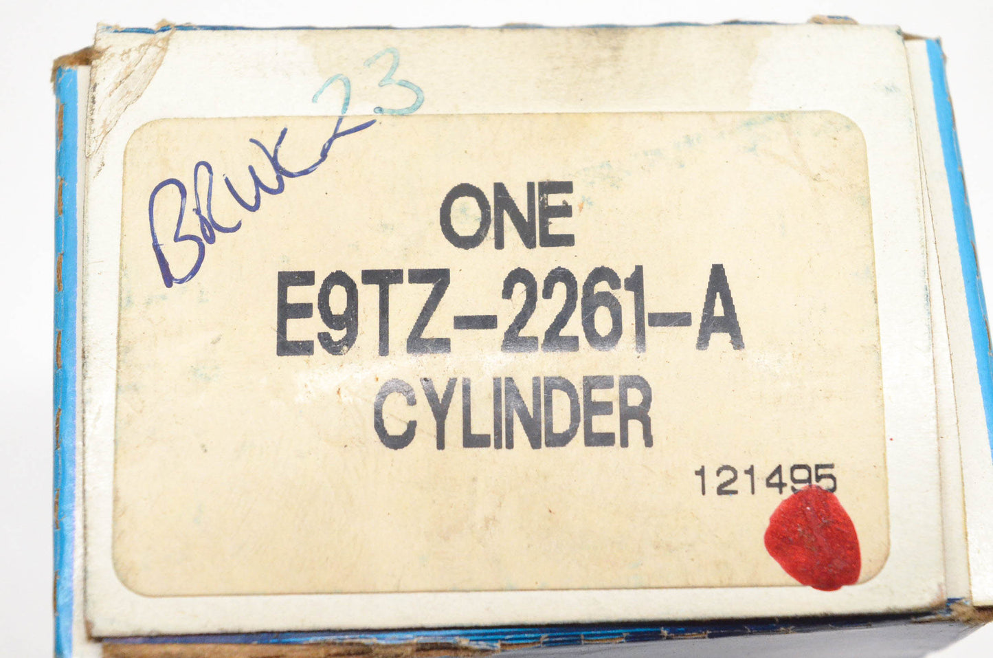 New OEM Ford E9TZ2261A Wheel Cylinder NOS