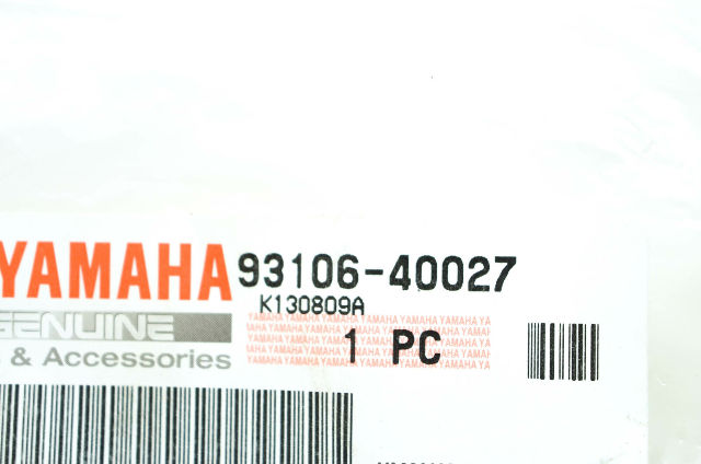 New OEM Yamaha 93106-40027-00 Oil Seal NOS
