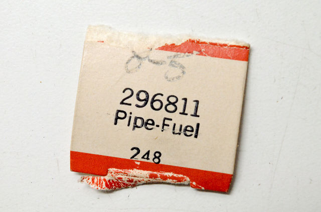 OEM Briggs & Stratton 296811 Fuel Pipe Qty 2 NOS