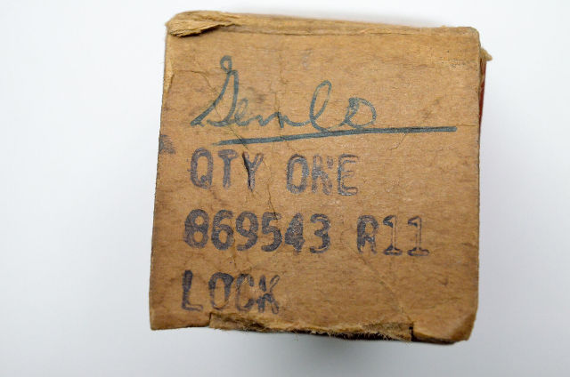 International 869543R11 Scout 80 Glove Box Lock NOS