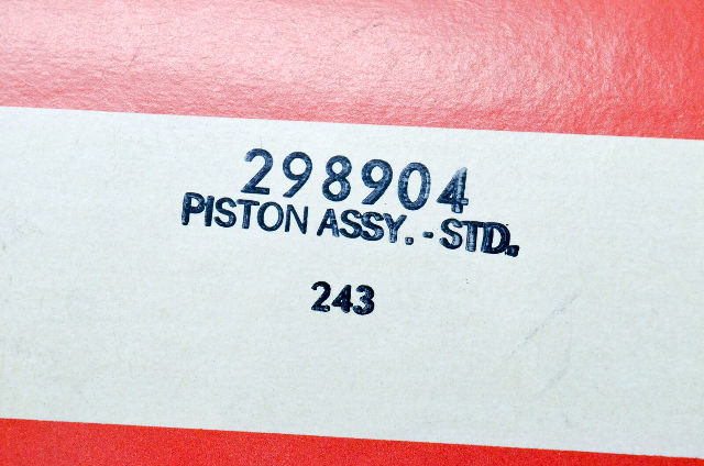 OEM Briggs & Stratton 298904 Standard Piston Kit NOS