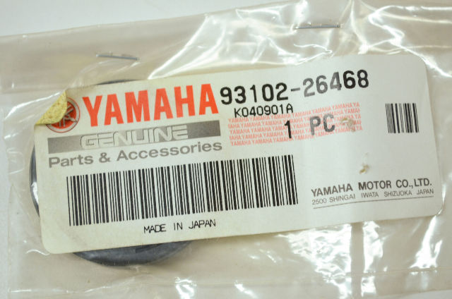 New OEM Yamaha 93102-26468-00 Oil Seal NOS