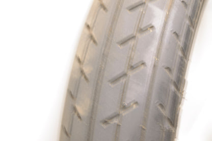 NEW Pirelli Tire 100/90 VR-18