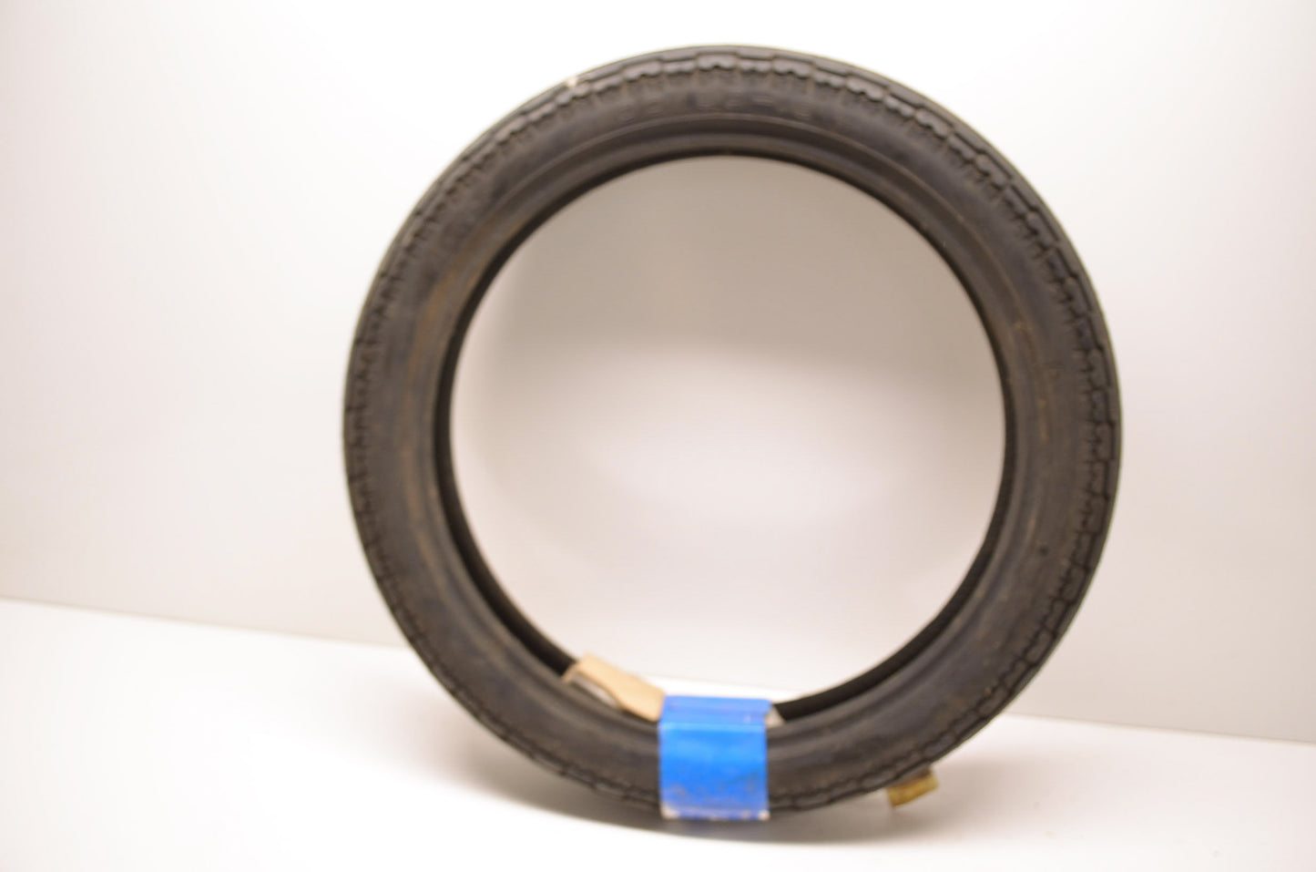 NEW Chen Shin Tire 100/90-18