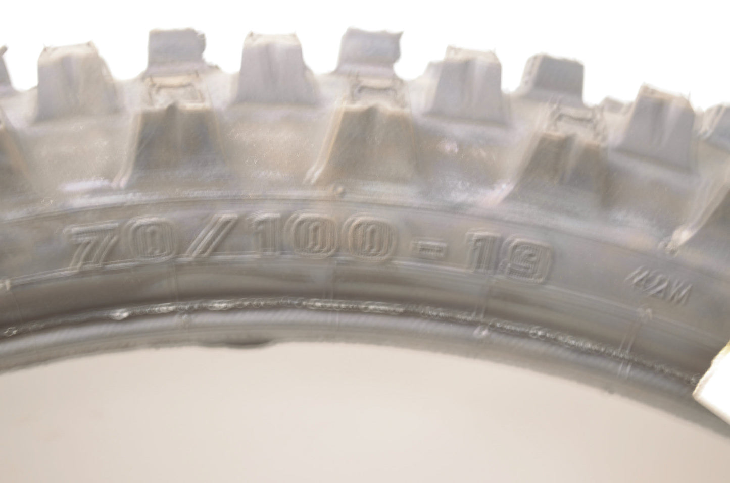 NEW Michelin Tire 70/100-19