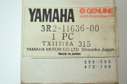 OEM Yamaha 3R2-11636-00-00 Piston 2 O/S 0.50 NOS