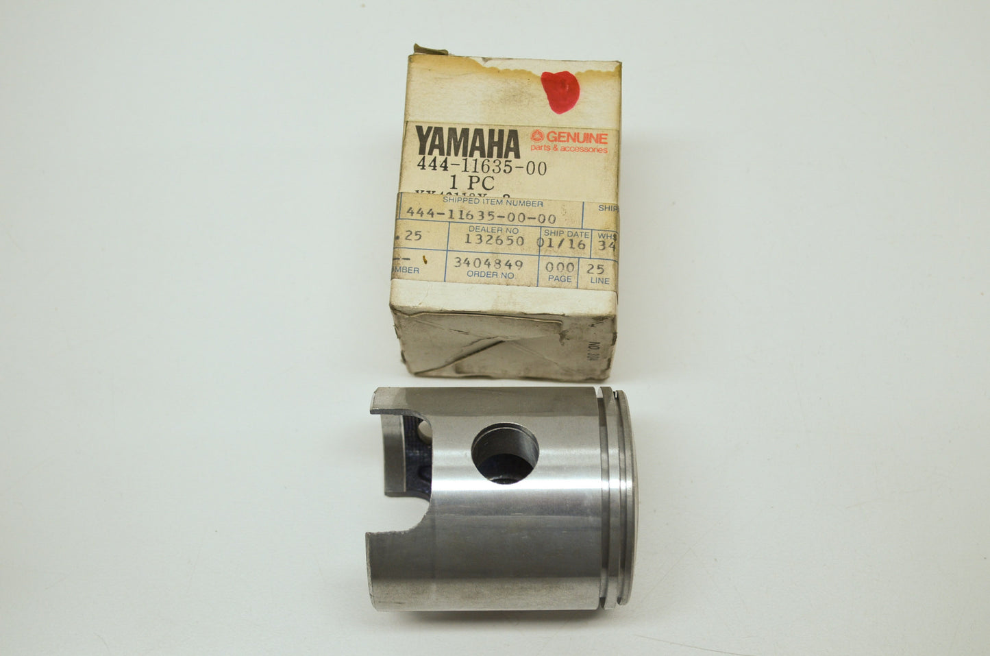 OEM Yamaha 444-11635-00-00 Piston 1 O/S 0.25 NOS