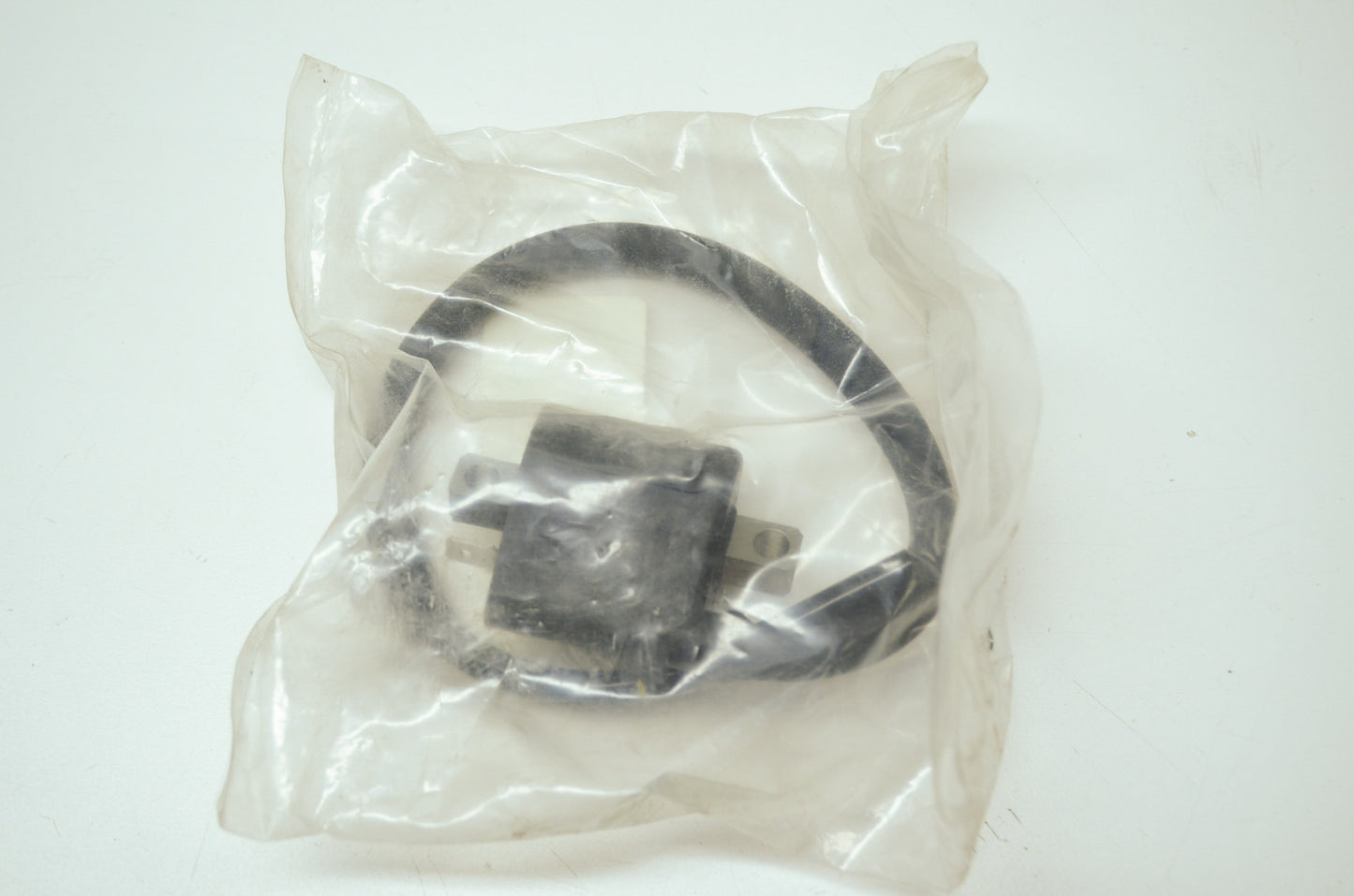 OEM Yamaha 3GD-82310-10-00 Ignition Coil Assembly NOS