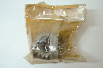 OEM Yamaha 4V0-17131-00-00 Pinion Gear 3RD NOS