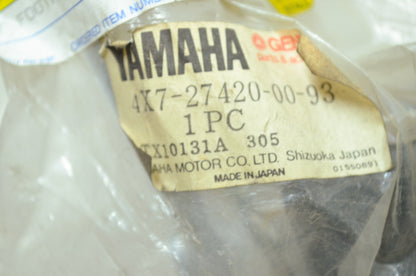 OEM Yamaha 4X7-27420-00-93 Right Front Footrest Assembly NOS
