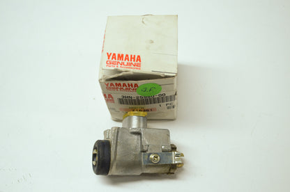 OEM Yamaha 3HN-25980-00-00 Wheel Cylinder NOS