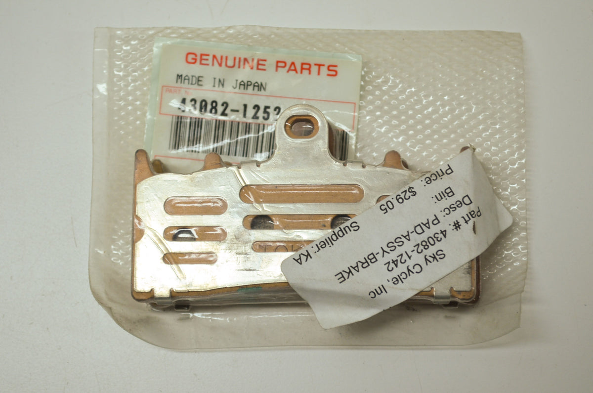OEM Kawasaki 43082-1252 Brake Pad Assembly NOS