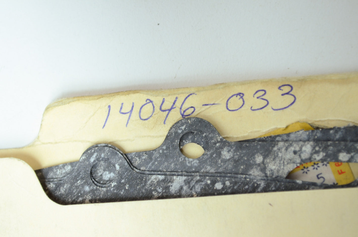 OEM Kawasaki 14046-033 Clutch Cover Gasket NOS