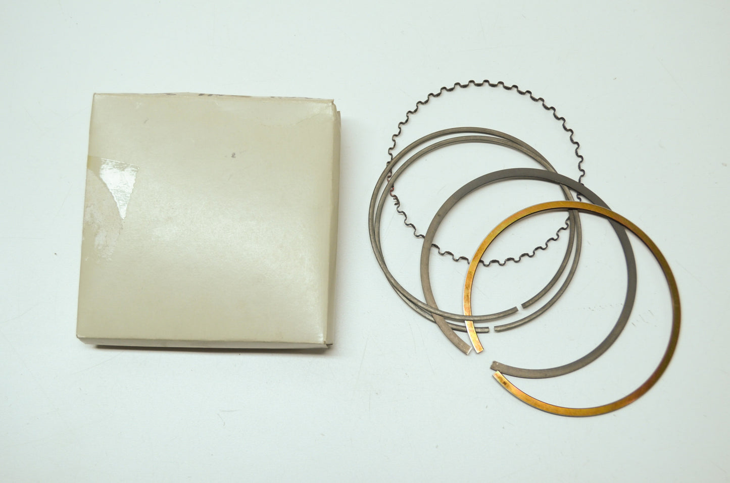 OEM Honda 13011-MN1-305 Ring Set (STD) NOS
