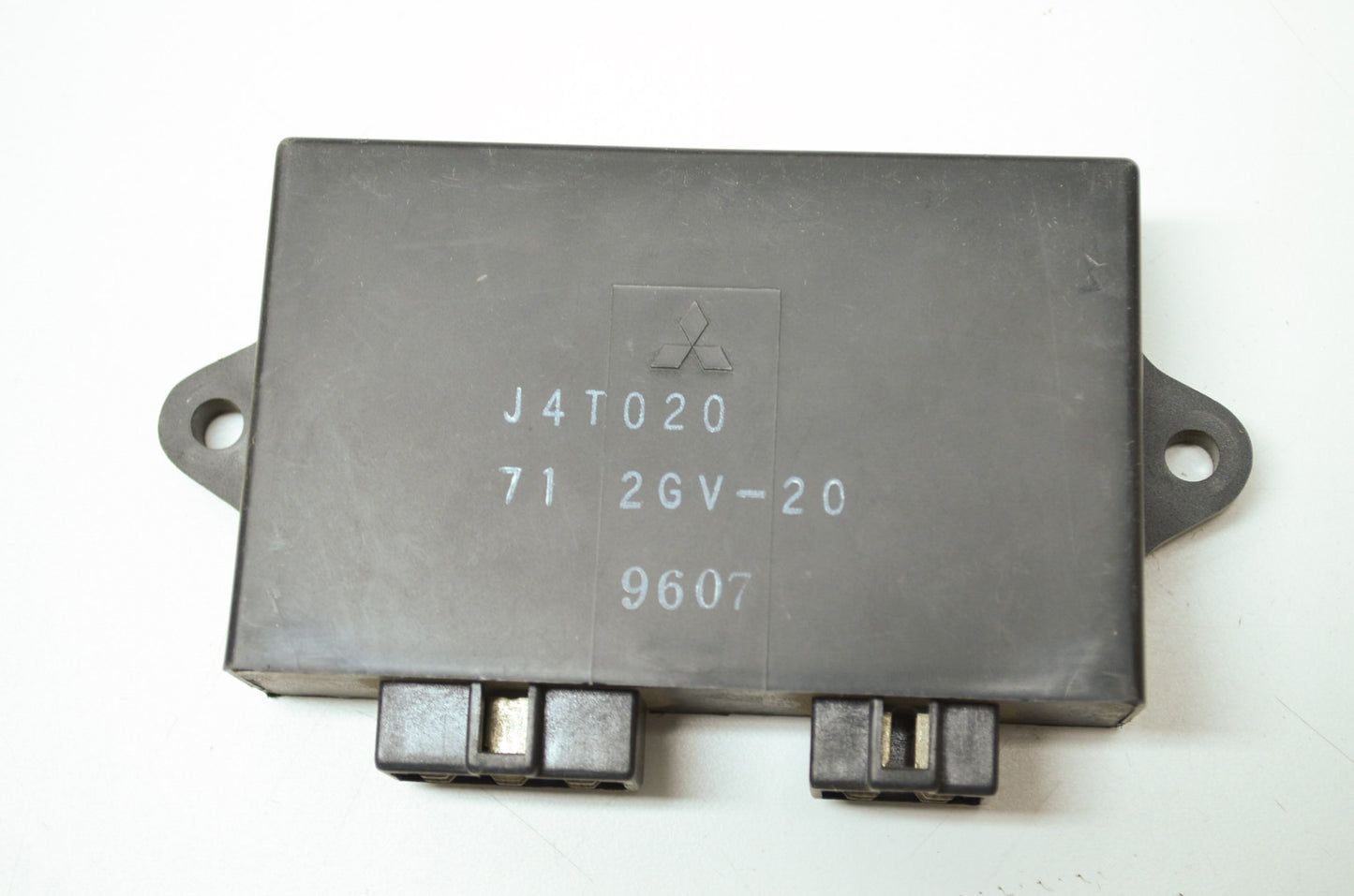 OEM Yamaha 2GV-82305-20-00 Ignition Unit Assembly 1 NOS