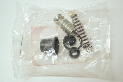 OEM Honda 43520-MB2-315 Piston Set NOS