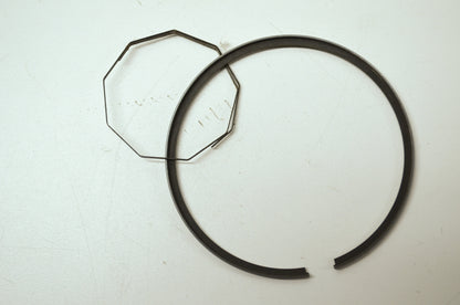 OEM Yamaha 434-11610-20-00 Piston Ring Kit NOS