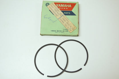 OEM Yamaha 510-11601-33-00 Piston Ring Set 3 NOS