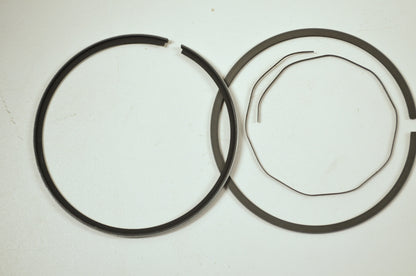 OEM Yamaha 445-11610-30-00 Piston Ring Set 3 NOS