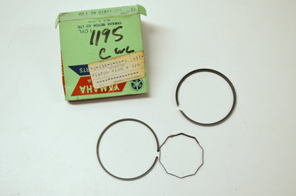 OEM Yamaha 437-11610-40-00 Piston Ring 4th Set NOS