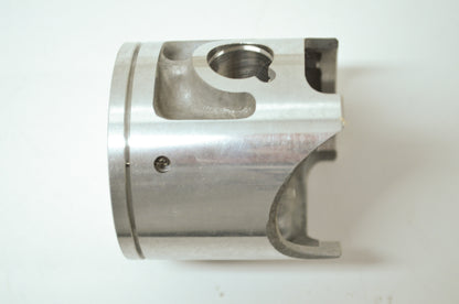 OEM Yamaha 3N8-11631-10-94 Piston STD NOS