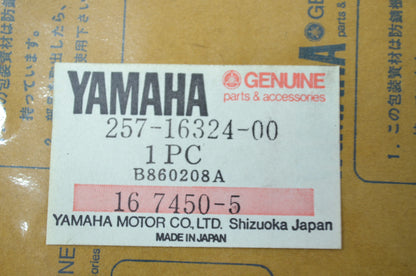 OEM Yamaha 257-16324-00-00 Clutch Plate 1 NOS