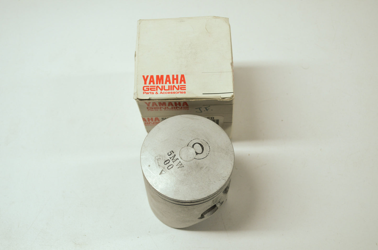 OEM Yamaha 5MW-11631-00-C0 Piston STD NOS