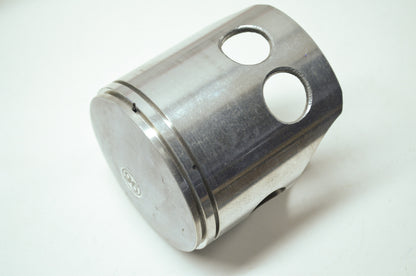 OEM Yamaha 438-11631-01-96 Piston STD NOS