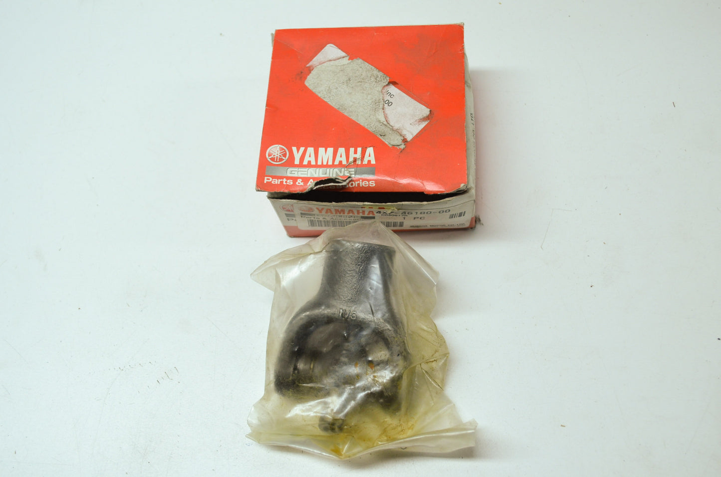 OEM Yamaha 4X7-46180-00-00 Cross Joint NOS