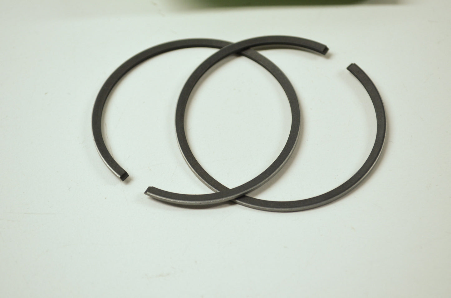 OEM Yamaha 305-11601-30-00 Piston Ring Set 3 NOS
