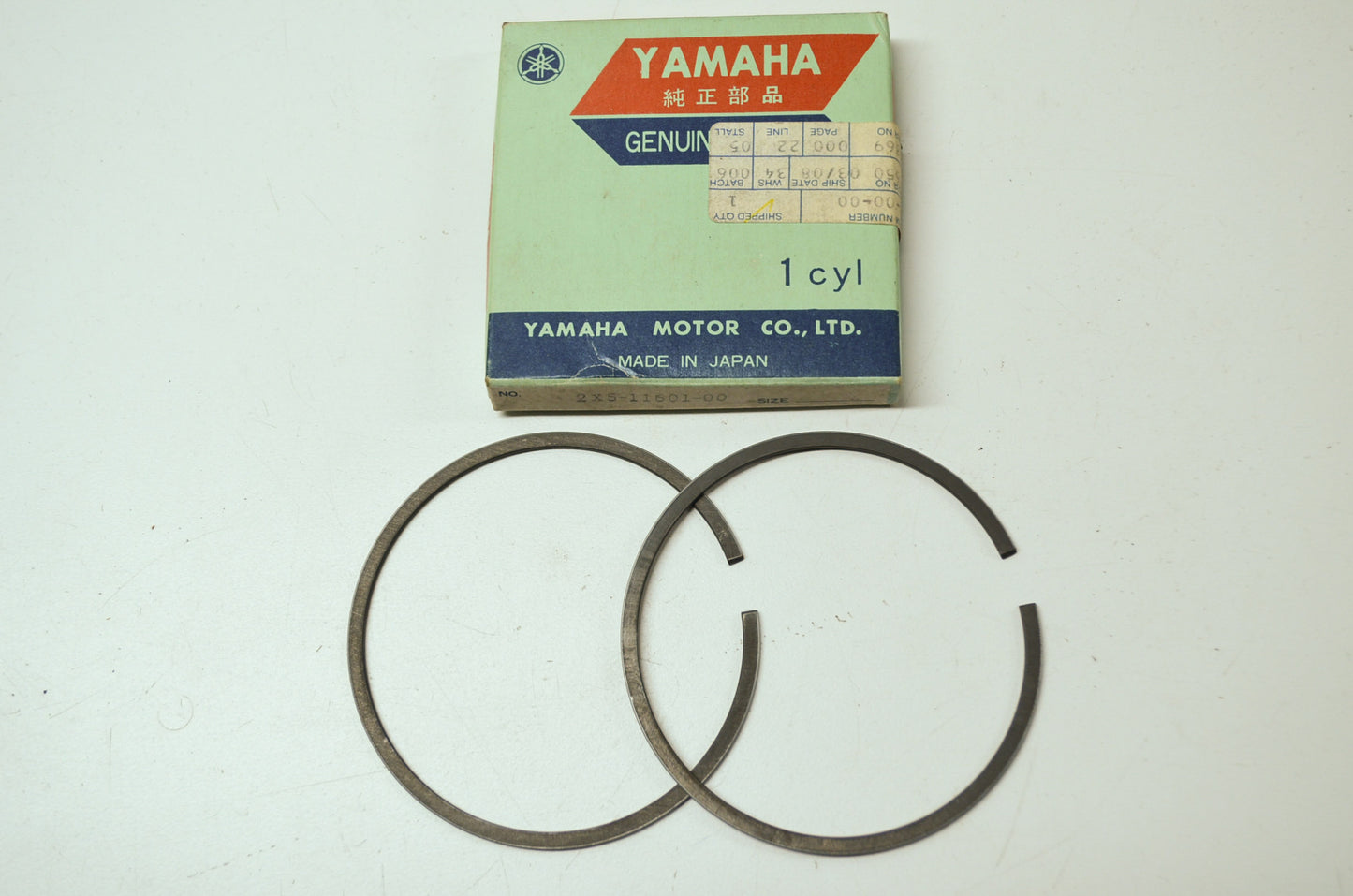 OEM Yamaha 2X5-11601-00-00 Piston Ring Set STD NOS