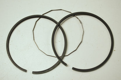 OEM Yamaha 275-11601-10-00 Piston Ring 1st Set NOS