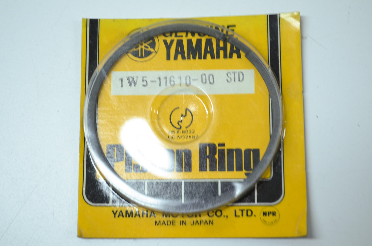 OEM Yamaha 1W5-11610-00-00 Piston Ring Set STD NOS