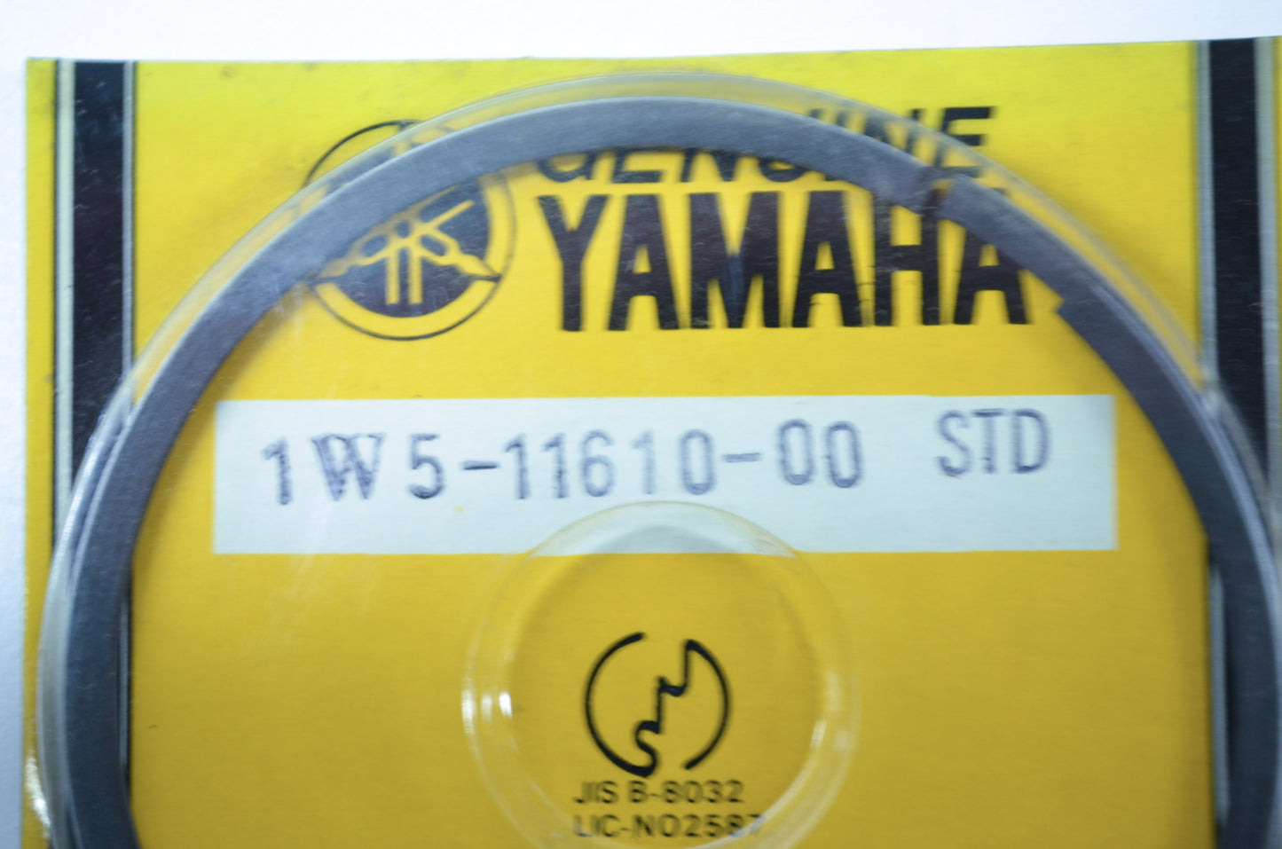 OEM Yamaha 1W5-11610-00-00 Piston Ring Set STD NOS