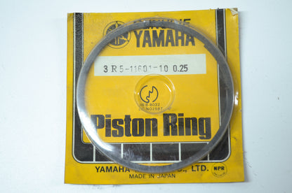 OEM Yamaha 3R5-11601-10-00 Piston Ring 1st Set NOS