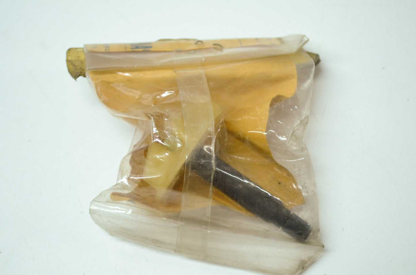 OEM Yamaha 2VM-12450-00-00 Impeller Shaft Assembly NOS