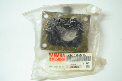 OEM Yamaha 2XJ-13565-00-00 Carburetor Joint NOS