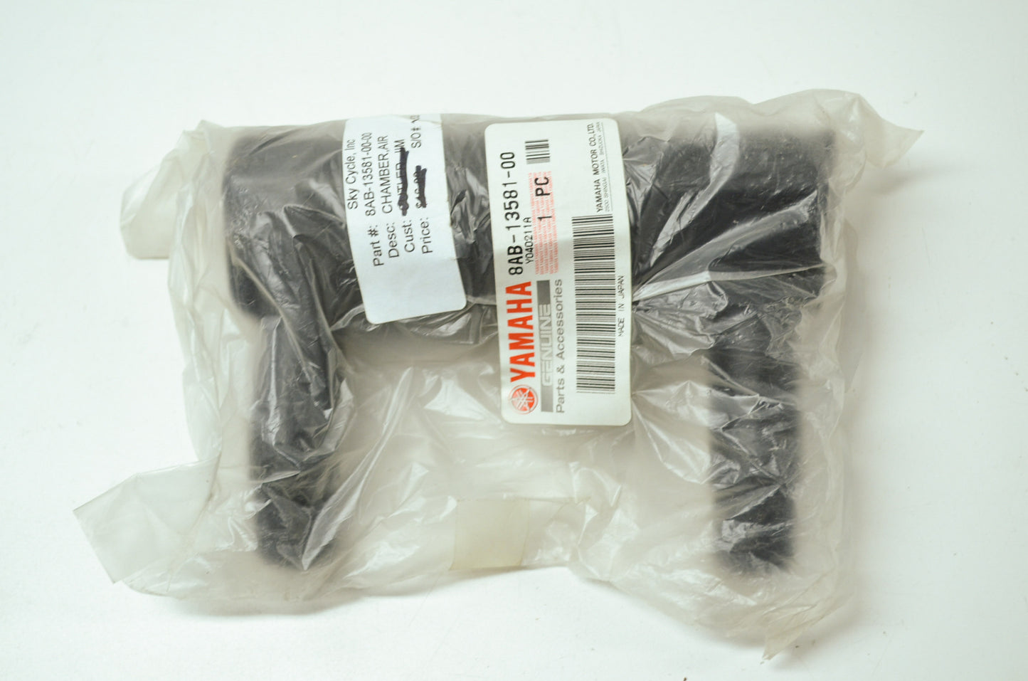 OEM Yamaha 8AB-13581-00-00 Air Chamber NOS