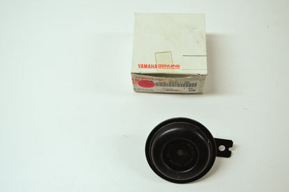 OEM Yamaha 4LR-83371-00-00 Horn NOS