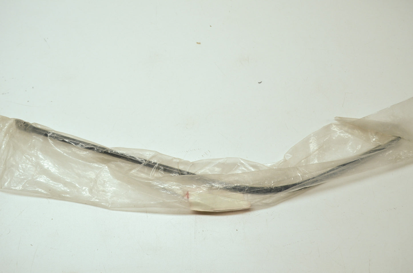 New OEM Honda 61106-HM8-B00 Left Front Fender Stay NOS