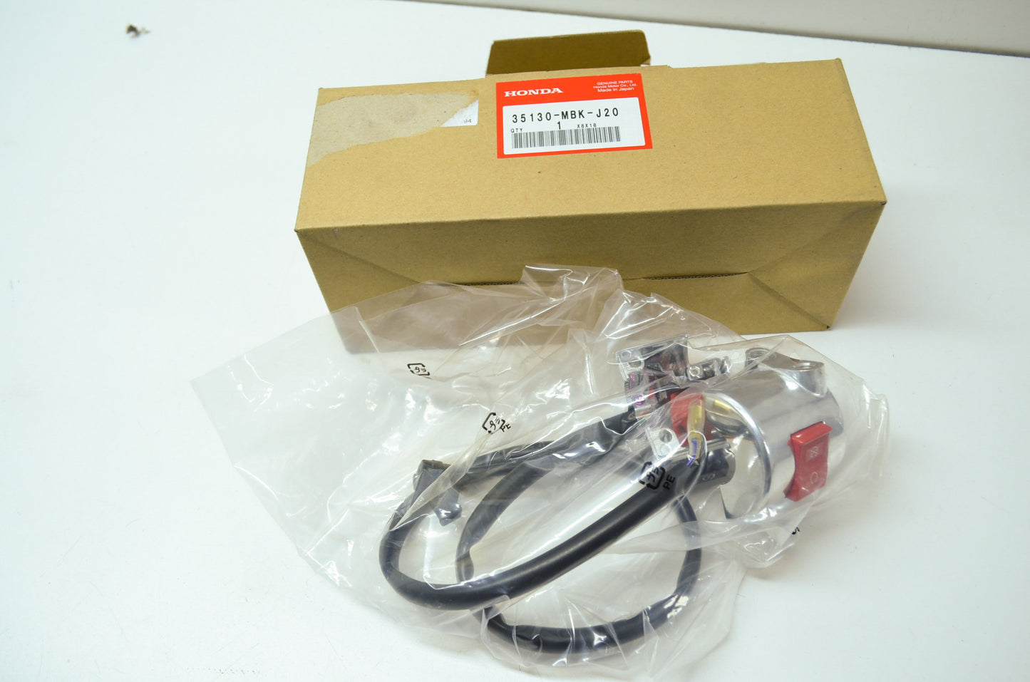 NEW OEM Honda Chrome Handlebar On Off Stop 2002-2003 VT750 35130-MBK-J20 NOS