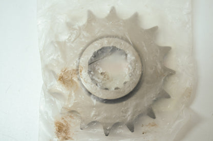 NEW Parts Unlimited Honda Front Sprocket 16 Tooth 23801-MCJ-00016 NOS