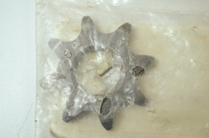 NEW Le Mans Honda Sprocket 8 Tooth ATC185 ATC200 23801-958-000 NOS