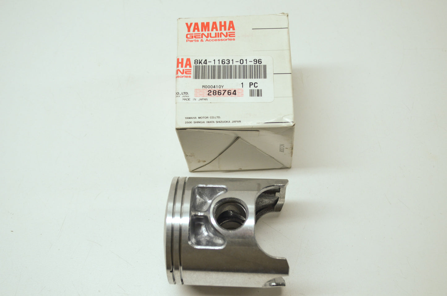 OEM Yamaha 8K4-11631-01-96 Piston STD NOS