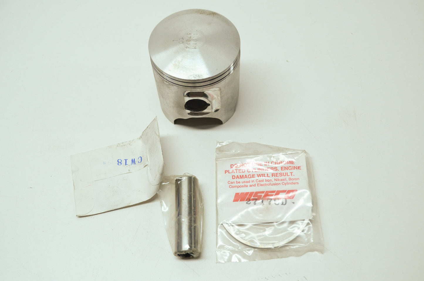 NEW OEM Yamaha Wiseco Piston .040 1988 YZ250 570P4 NOS