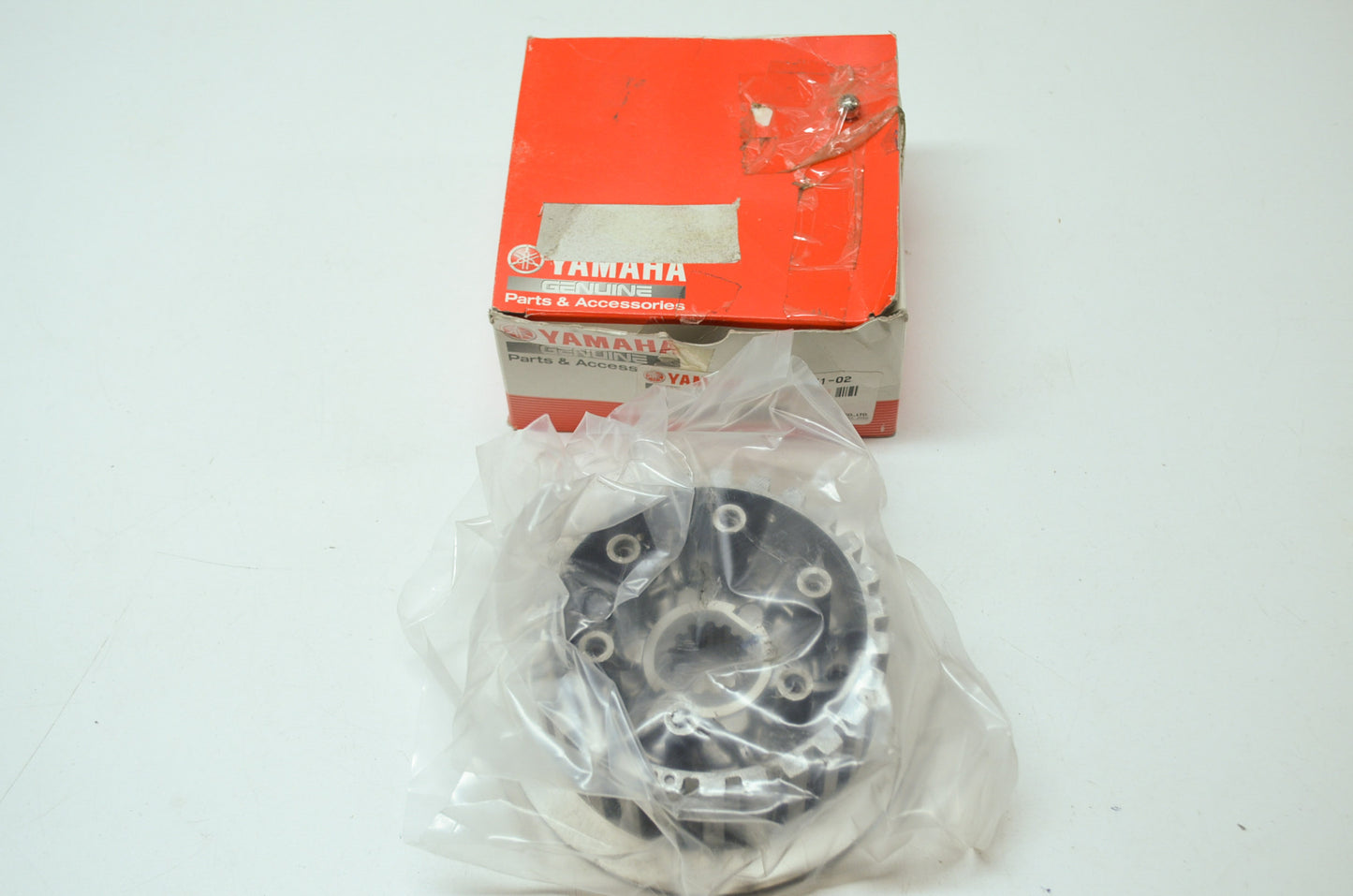 OEM Yamaha 4BH-16371-02-00 Clutch Boss NOS