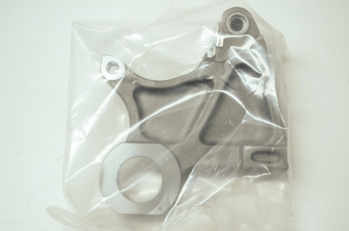 OEM Yamaha 2C0-25921-00-00 Bracket Support NOS