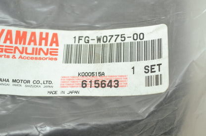 NEW OEM Yamaha Back Seat YZF-R6 YZFR6 1FG-W0775-00-00 NOS